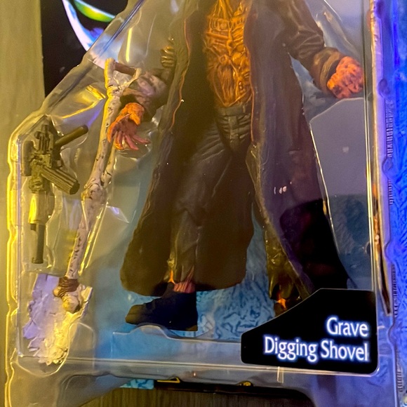 Burnt Spawn Spawn The Movie Ultra Action Figure - Picture 4 of 10